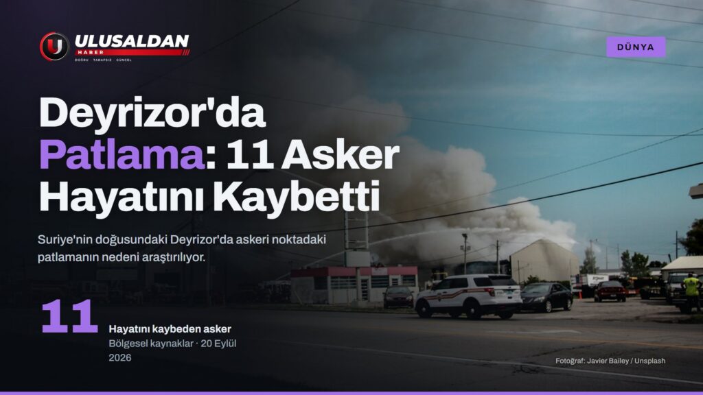 Bir binadan yükselen yoğun duman (Deyrizor'da patlama haberi, temsili görsel)