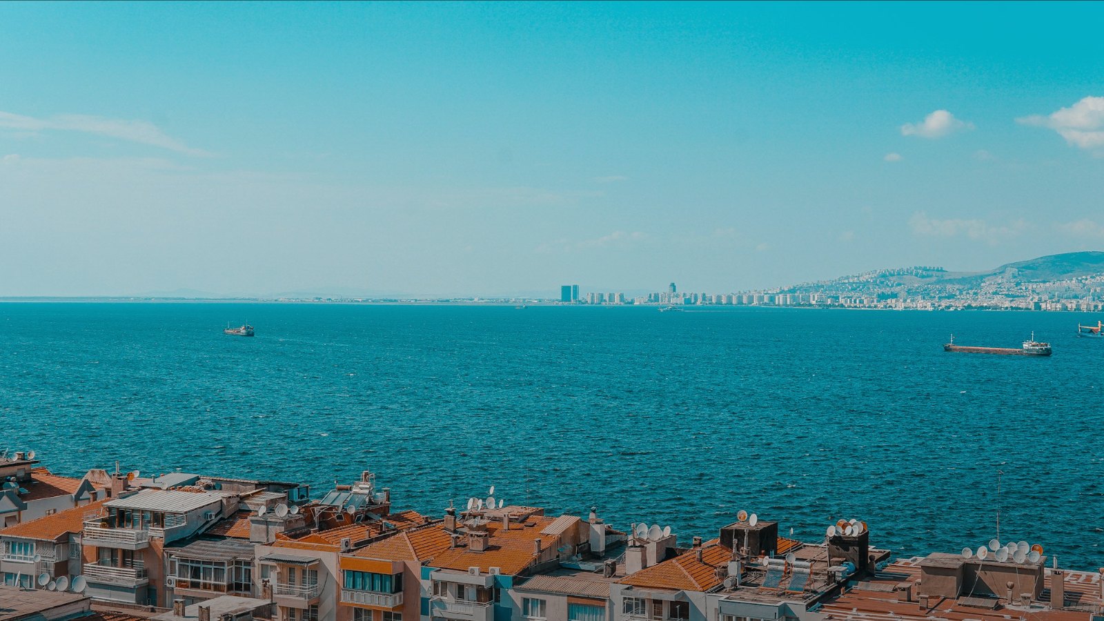 İzmir’de Sonbahar Sıcakları 34 Dereceye Ulaştı