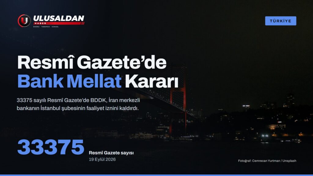 Gece ışıklarıyla aydınlatılmış bir köprü (Resmî Gazete kararları haberi, temsili görsel)