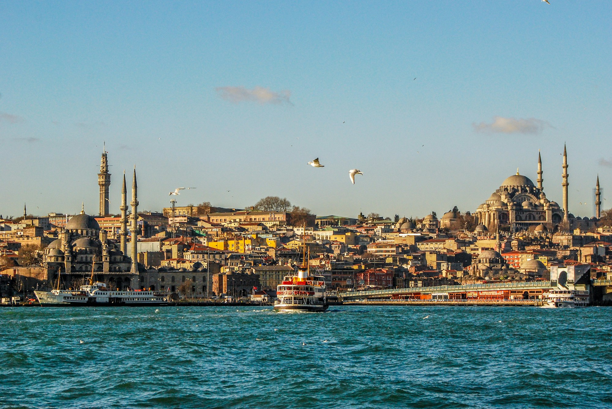Denizden İstanbul’un tarihi yarımadasının görünümü